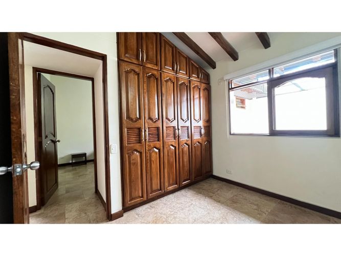 Casa de 5 alcobas en venta en San Antonio De Pereira, Rionegro, 142 m² · foto 3 de 9