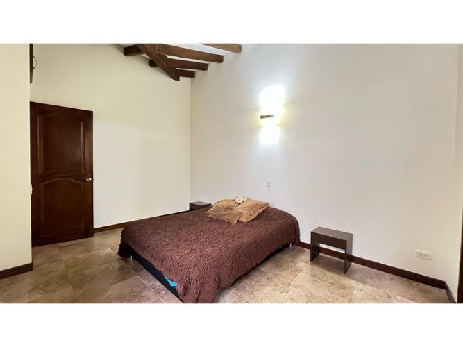 Casa de 5 alcobas en venta en San Antonio De Pereira, Rionegro, 142 m² · foto 8 de 9