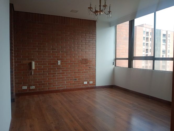 Apartamento de 3 alcobas en arriendo en Laureles, Medellín, 120 m² · foto 3 de 16