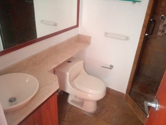 Apartamento de 3 alcobas en arriendo en Laureles, Medellín, 120 m² · foto 16 de 16