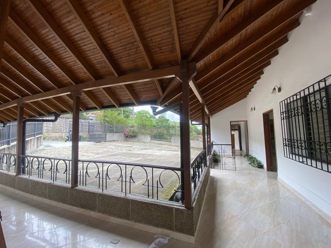 Oficina en arriendo en Camino Verde, Envigado, 450 m² · foto 10 de 12