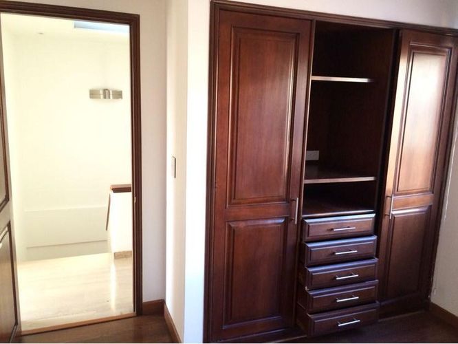 Apartamento de 3 alcobas en venta en Santa Barbara Central, Bogotá, 116 m² · foto 13 de 22