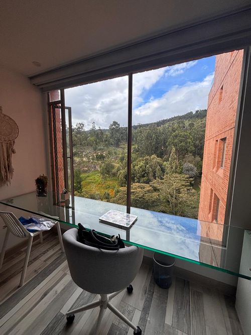 Apartamento de 3 alcobas en venta en Bosque Medina, Bogotá, 284 m² · foto 2 de 21