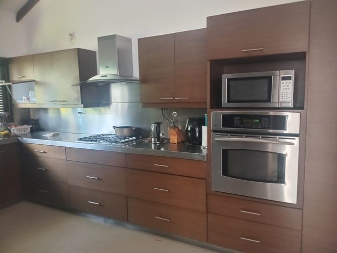 Casa de 3 alcobas en arriendo en El Poblado, Medellín, 400 m² · foto 5 de 15