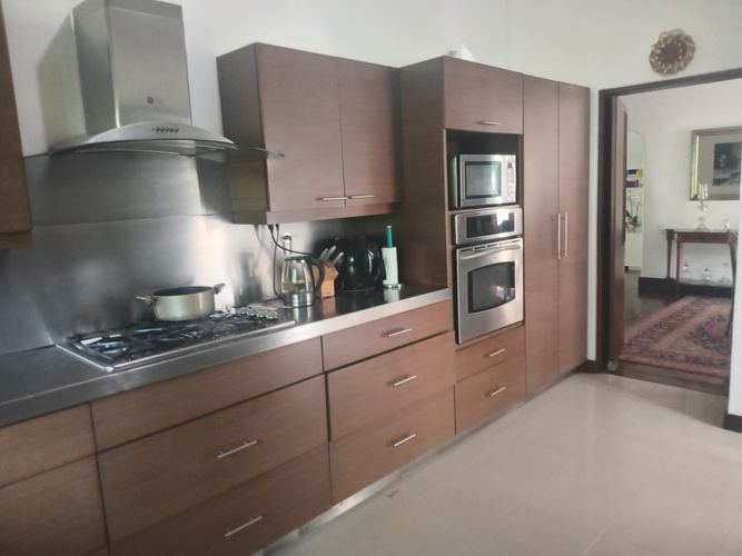 Casa de 3 alcobas en arriendo en El Poblado, Medellín, 400 m² · foto 6 de 15