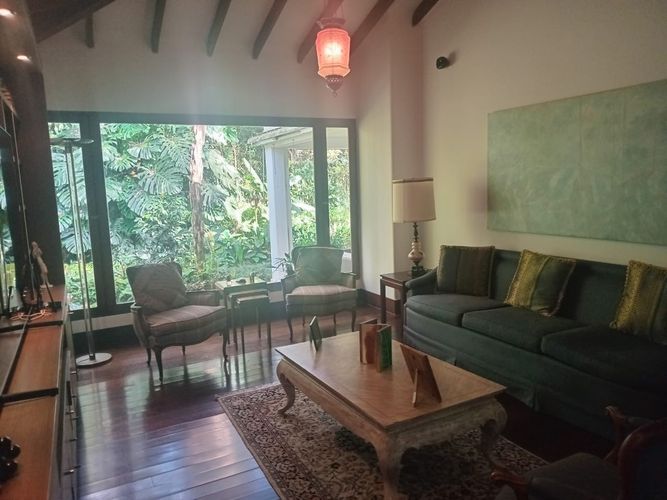 Casa de 3 alcobas en arriendo en El Poblado, Medellín, 400 m² · foto 3 de 15