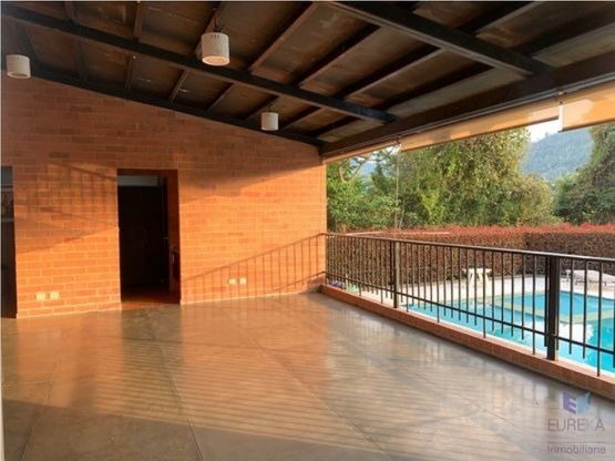 Casa en venta en Avenida Alberto Mendoza, Manizales · foto 18 de 19