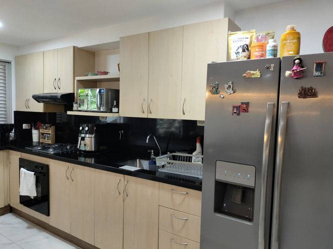 Casa de 4 alcobas en venta en El Poblado, Medellín, 230 m² · foto 4 de 19