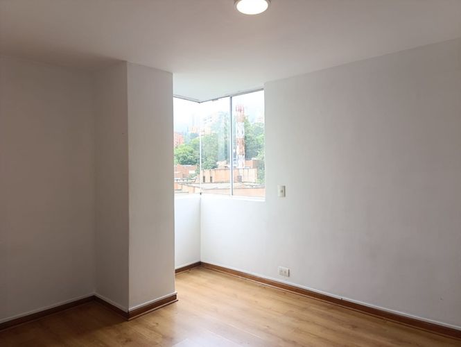 Apartamento en venta en El Poblado, Medellín · foto 8 de 17