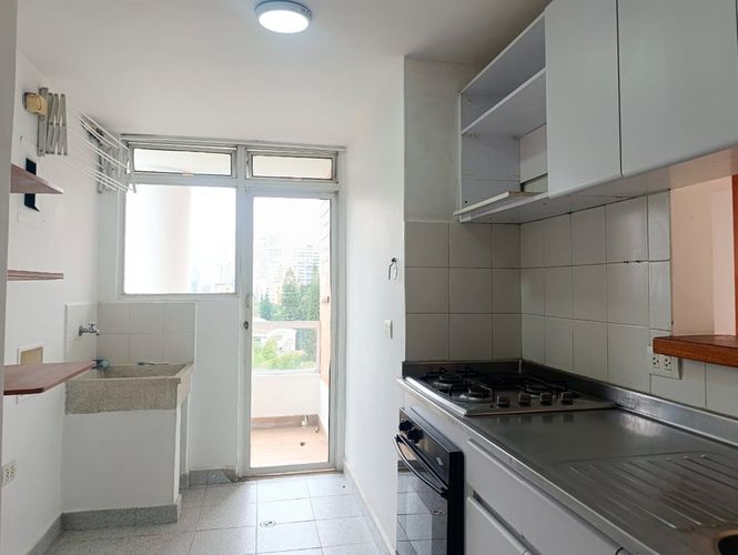 Apartamento en venta en El Poblado, Medellín · foto 4 de 17