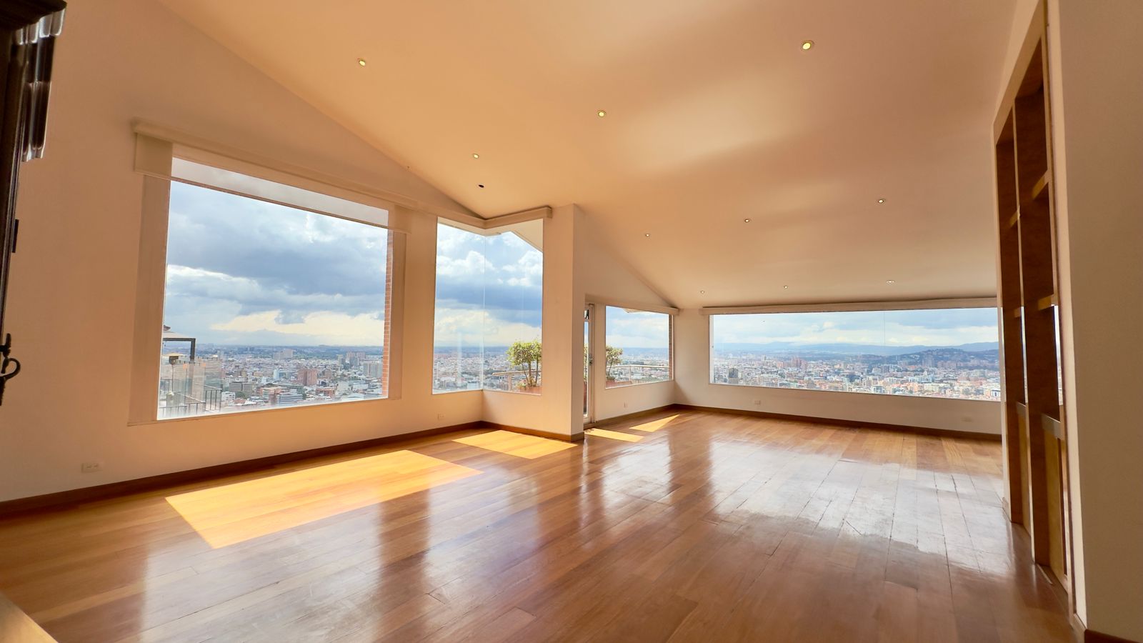 Apartamento en venta en Chicó Alto, Bogotá · foto 4 de 16