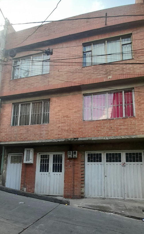 Casa de 10 alcobas en venta en Arborizadora Baja, Bogotá, 280 m² · foto 6 de 21