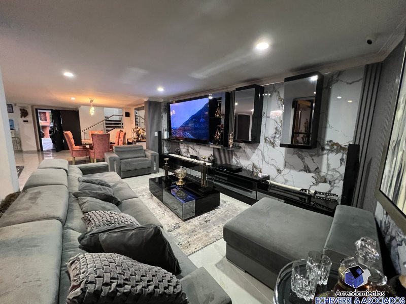 Casa en Venta en Loma del Chocho, Envigado