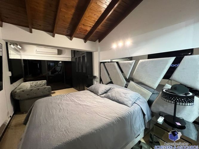 Casa de 3 alcobas en venta en Loma Del Chocho, Envigado, 200 m² · foto 6 de 24