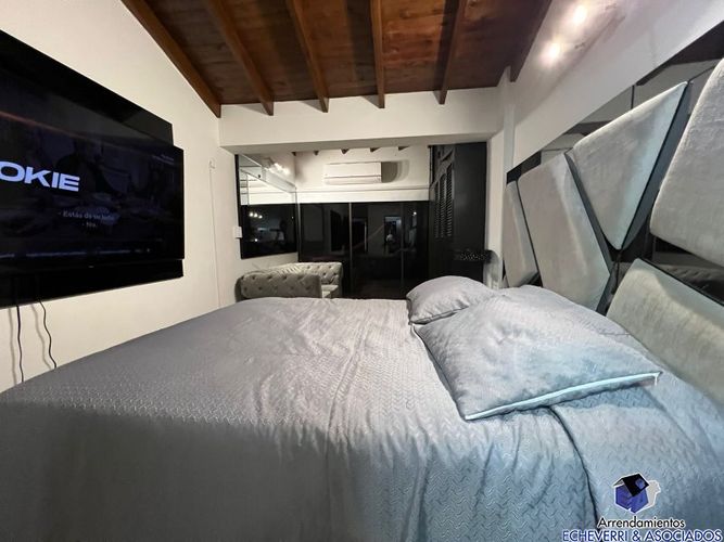 Casa de 3 alcobas en venta en Loma Del Chocho, Envigado, 200 m² · foto 9 de 24