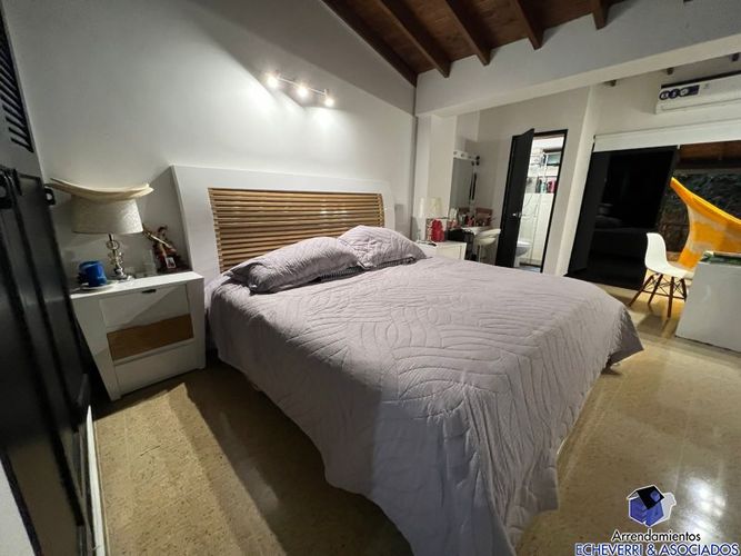 Casa de 3 alcobas en venta en Loma Del Chocho, Envigado, 200 m² · foto 13 de 24