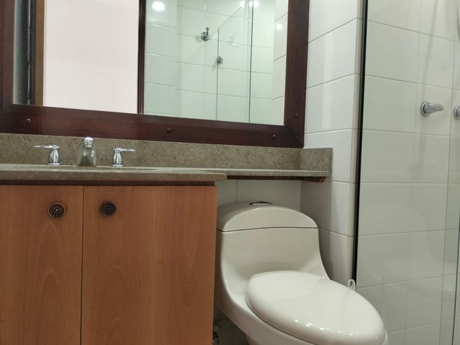Apartamento de 2 alcobas en venta en El Poblado, Medellín, 143 m² · foto 16 de 18