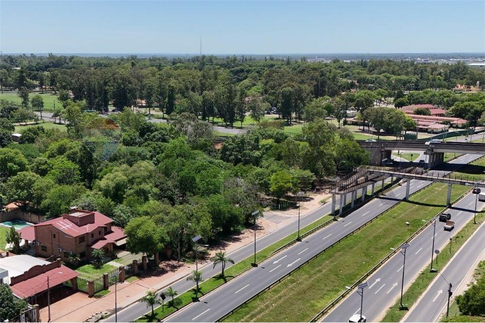 Esquina Estratégica con Alto Potencial sobre Avda. Ñu Guazu — foto 3