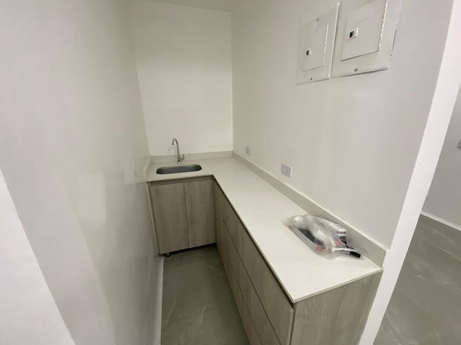 Local en arriendo en El Poblado, Medellín, 32 m² · foto 14 de 14