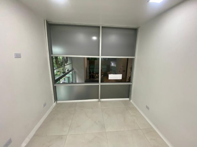 Local en arriendo en El Poblado, Medellín, 32 m² · foto 11 de 14