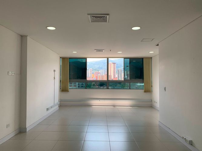 Oficina en arriendo en Aliadas Del Sur, Sabaneta, 35 m² · foto 2 de 4