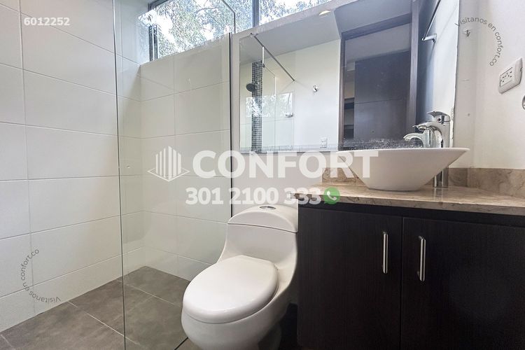 Apartamento de 3 alcobas en arriendo en Loma Del Esmeraldal, Envigado, 114 m² · foto 14 de 24