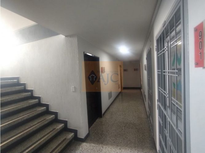 Oficina en arriendo en Centro, Bucaramanga, 28 m² · foto 9 de 10