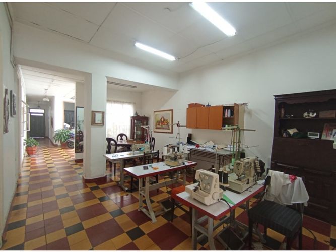 Casa de 5 alcobas en venta en Prado, Medellín, 270 m² · foto 2 de 15