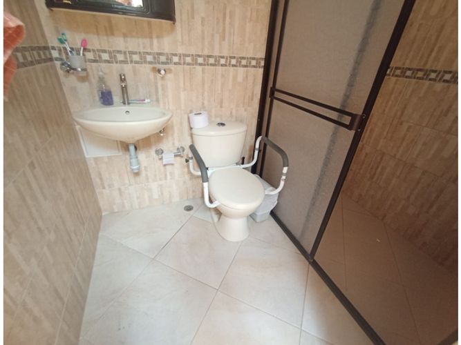 Casa de 5 alcobas en venta en Prado, Medellín, 270 m² · foto 9 de 15