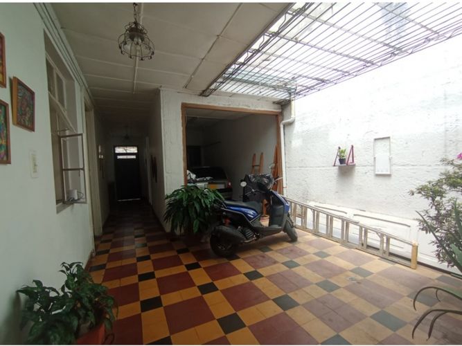 Casa de 5 alcobas en venta en Prado, Medellín, 270 m² · foto 14 de 15