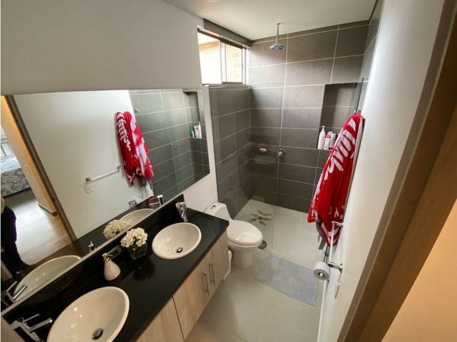 Casa de 4 alcobas en venta en Briceño, Tocancipá, 243 m² · foto 13 de 24