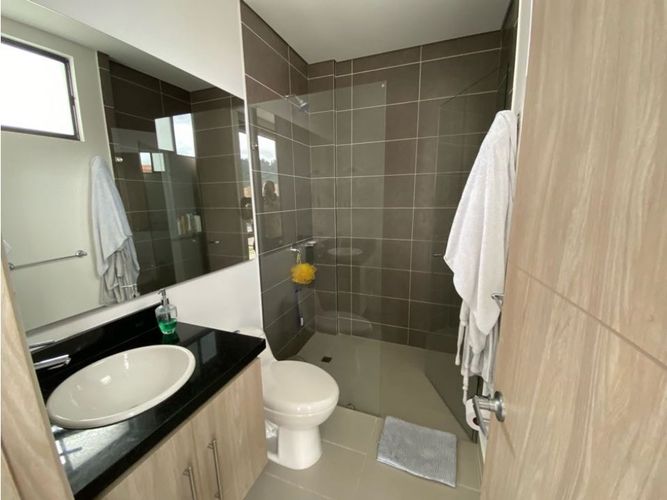 Casa de 4 alcobas en venta en Briceño, Tocancipá, 243 m² · foto 19 de 24