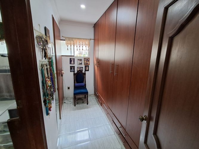 Casa de 5 alcobas en venta en Los Pinos, Bucaramanga, 288 m² · foto 13 de 21