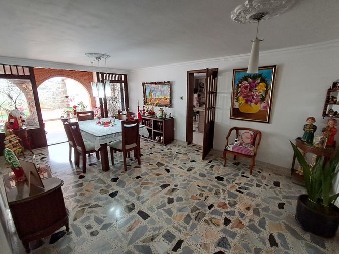 Casa de 5 alcobas en venta en Los Pinos, Bucaramanga, 288 m² · foto 19 de 21