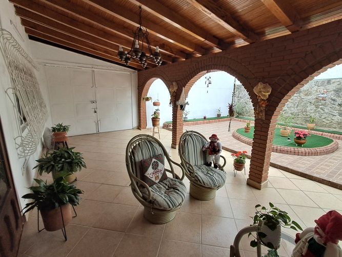 Casa de 5 alcobas en venta en Los Pinos, Bucaramanga, 288 m² · foto 20 de 21