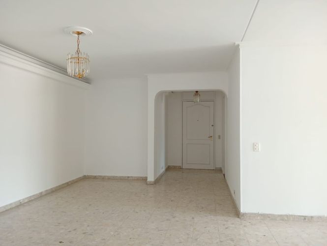 Apartamento de 3 alcobas en arriendo en Laureles, Medellín, 156 m² · foto 4 de 17