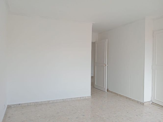 Apartamento de 3 alcobas en arriendo en Laureles, Medellín, 156 m² · foto 9 de 17
