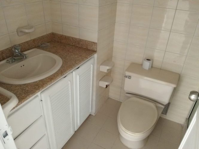 Apartamento de 3 alcobas en arriendo en Laureles, Medellín, 156 m² · foto 17 de 17