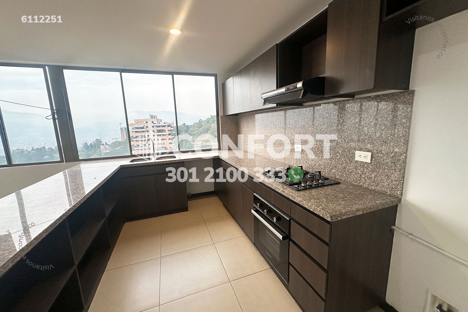 Apartamento en arriendo en Altos Del Poblado, Medellín · foto 5 de 23