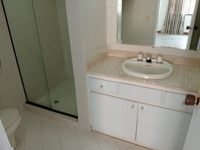 Apartamento de 4 alcobas en arriendo en Laureles, Medellín, 157 m² · foto 17 de 18