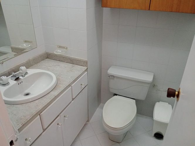 Apartamento de 4 alcobas en arriendo en Laureles, Medellín, 157 m² · foto 18 de 18