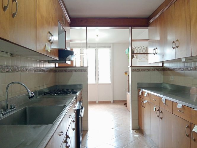 Apartamento de 4 alcobas en arriendo en Laureles, Medellín, 157 m² · foto 6 de 18
