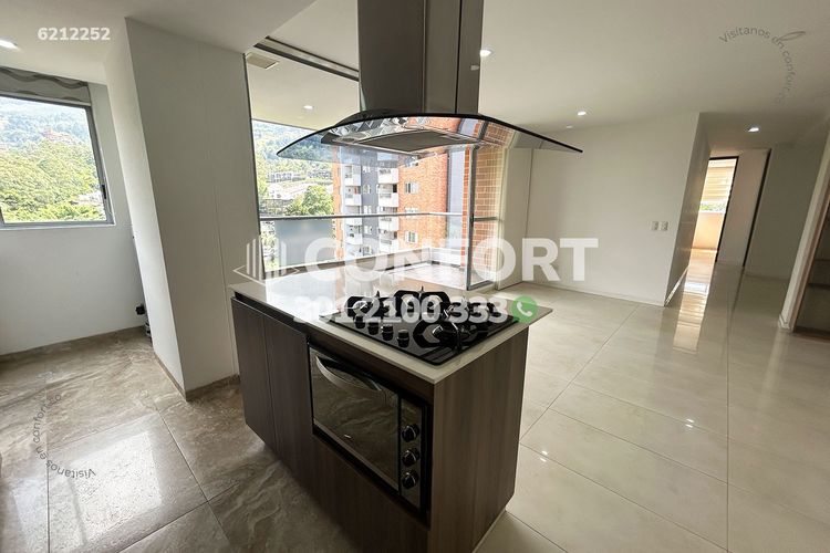 Apartamento de 3 alcobas en arriendo en Loma Del Esmeraldal, Envigado, 108 m² · foto 5 de 24