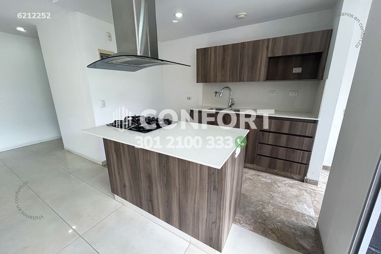 Apartamento de 3 alcobas en arriendo en Loma Del Esmeraldal, Envigado, 108 m² · foto 6 de 24