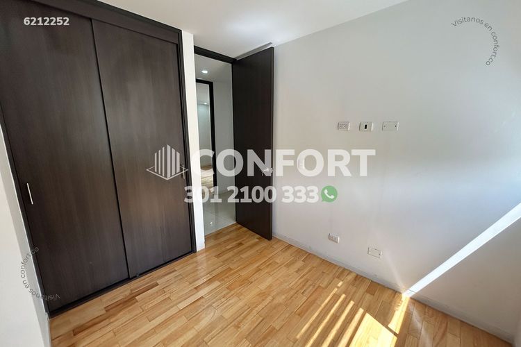 Apartamento de 3 alcobas en arriendo en Loma Del Esmeraldal, Envigado, 108 m² · foto 18 de 24