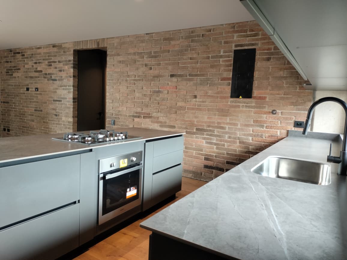 Apartamento en arriendo en El Poblado, Medellín · foto 3 de 18