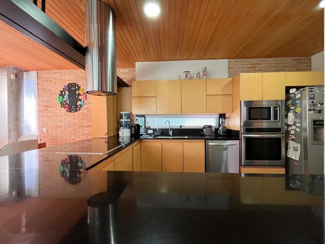 Casa de 4 alcobas en venta en Loma El Atravesado, Envigado, 396 m² · foto 7 de 19