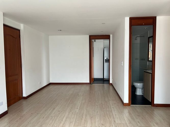 Apartamento de 2 alcobas en venta en El Poblado, Medellín, 78 m² · foto 8 de 17
