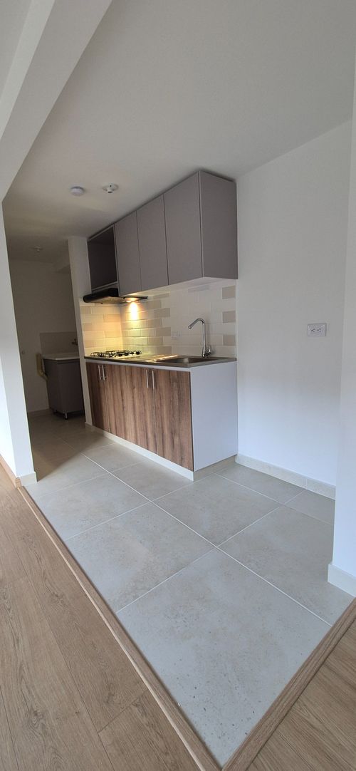 Apartamento de 3 alcobas en venta en La Prosperidad, Madrid, 57 m² · foto 11 de 24