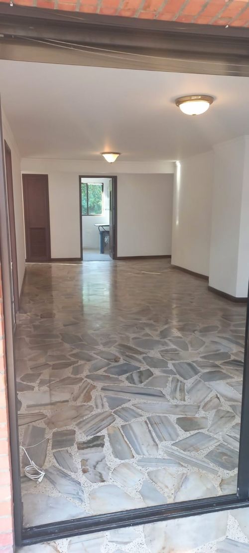 Apartamento en venta en Granada, Cali · foto 3 de 22